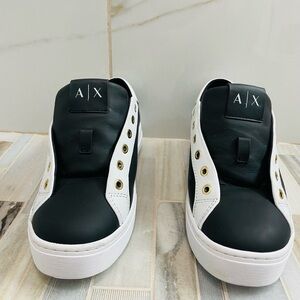 AX Armani Exchange XDX027XCC14 Black and White Sneakers with Gold Accents 7M